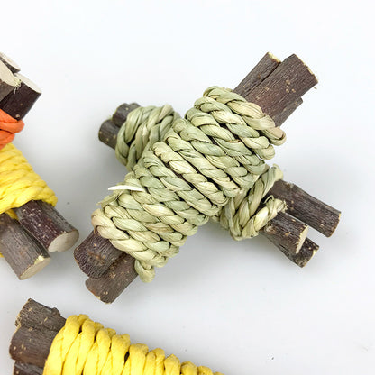 Premium Fuji Apple Wood Chew Sticks for Small Pets – Natural Teeth Grinding Toys for Hamsters, Rabbits & Rodents