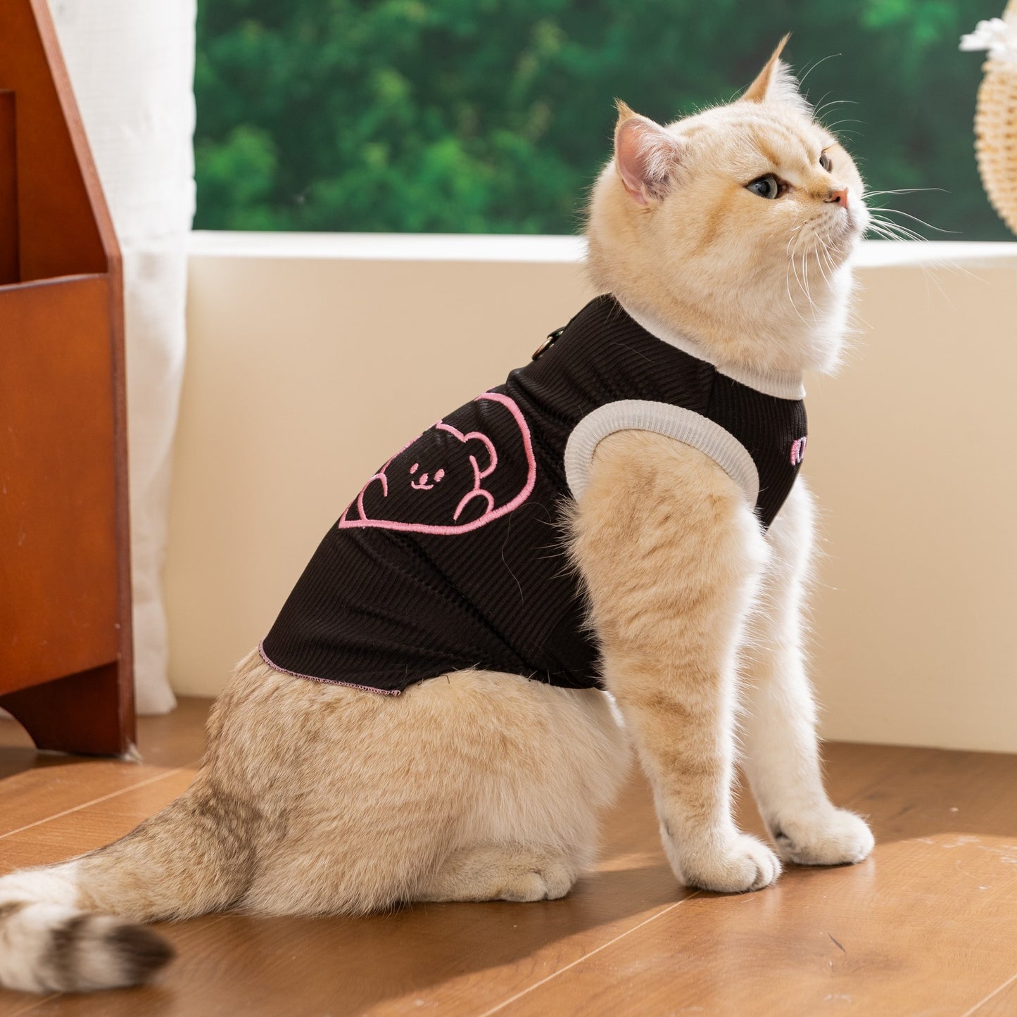 Cute Bear Cat Vest Shirt – Soft Breathable Cat Clothing for Indoor Cats, Lightweight Pet Tank Top